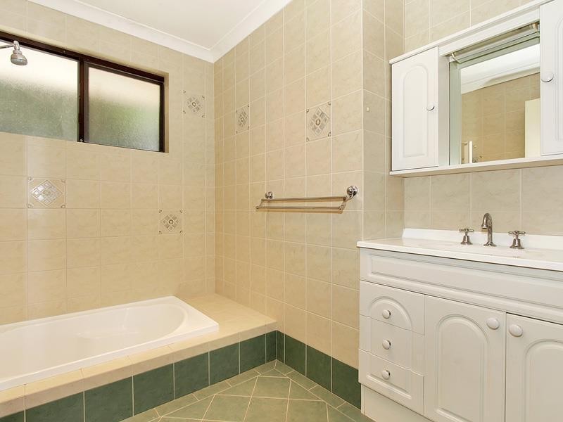 19 Onyx Road, Mount Richon WA 6112