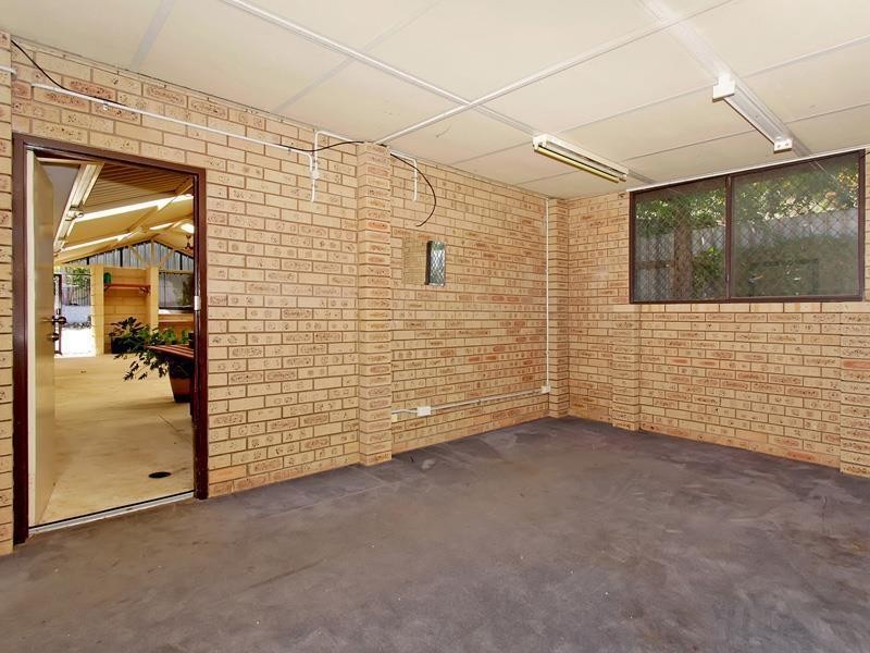 19 Onyx Road, Mount Richon WA 6112