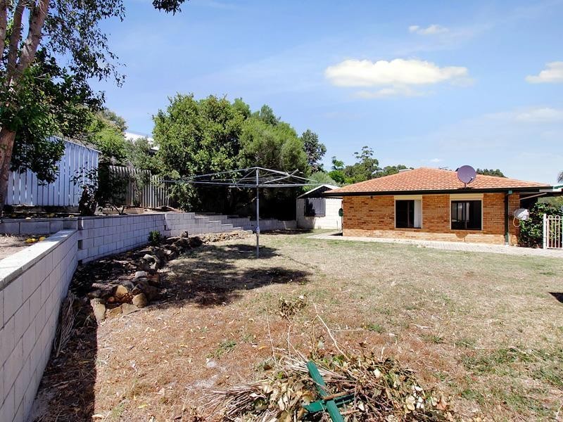 19 Onyx Road, Mount Richon WA 6112