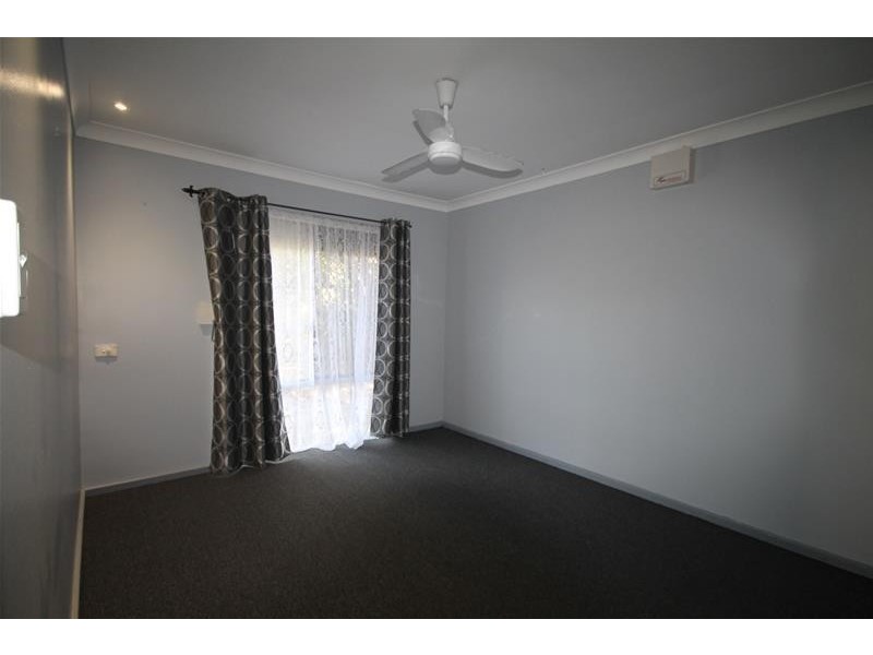 17 Adelina Court, Camillo WA 6111