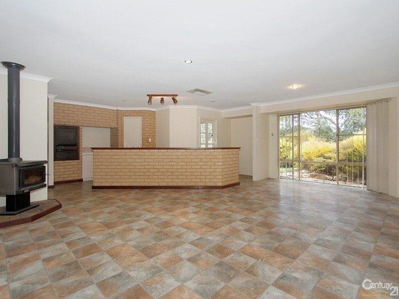 20 Carawatha Avenue, Mount Nasura WA 6112