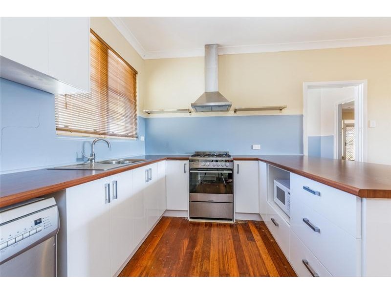 3216 Albany Highway, Mount Nasura WA 6112