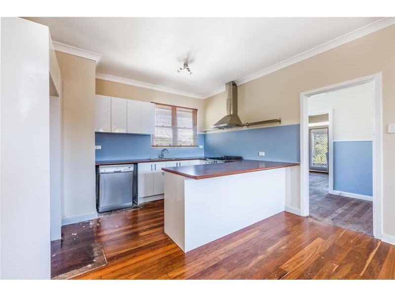 3216 Albany Highway, Mount Nasura WA 6112