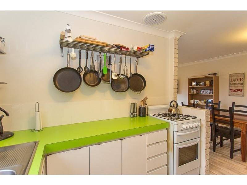 2/324 Streich Avenue, Armadale WA 6112