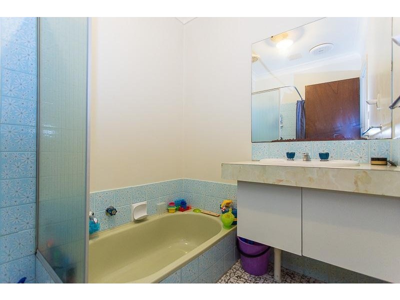 2/324 Streich Avenue, Armadale WA 6112