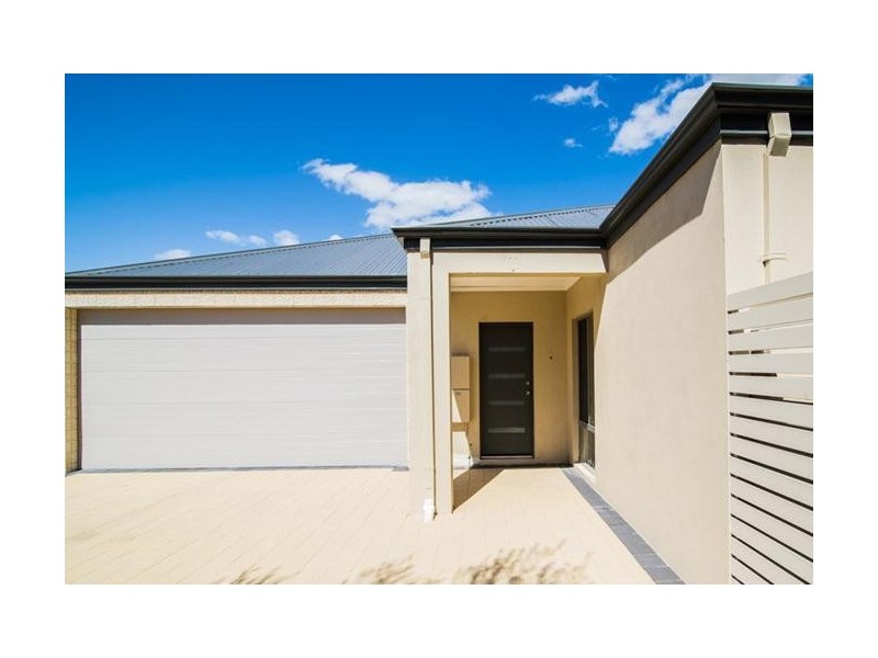 33a Bowden Place, Armadale WA 6112