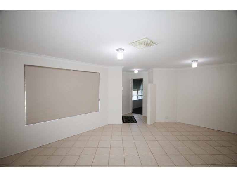 25 Eureka Place, Seville Grove WA 6112