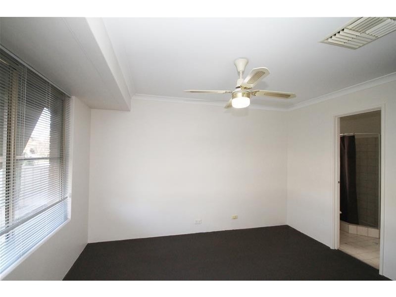 25 Eureka Place, Seville Grove WA 6112