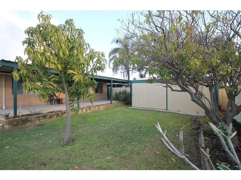 25 Eureka Place, Seville Grove WA 6112
