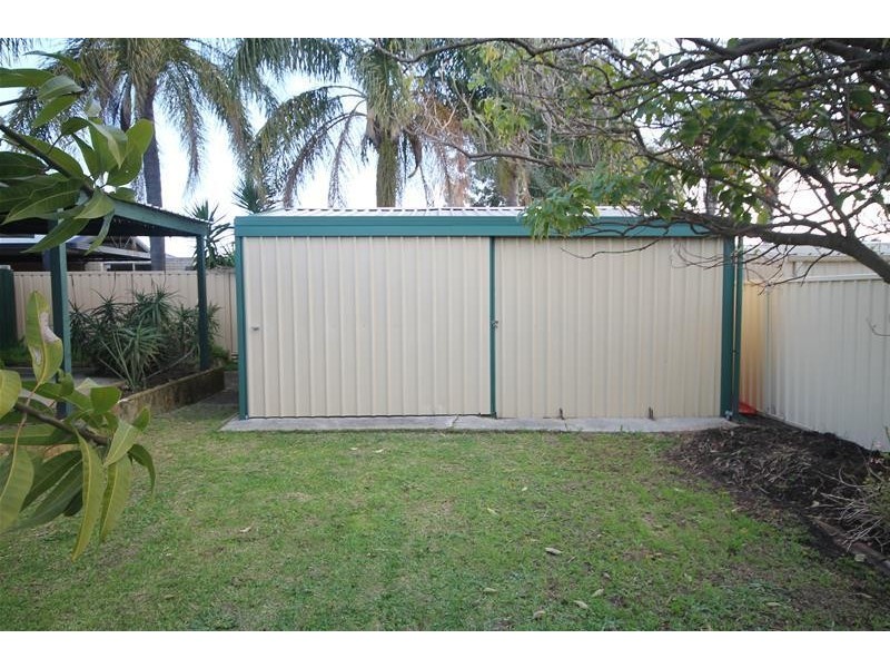 25 Eureka Place, Seville Grove WA 6112