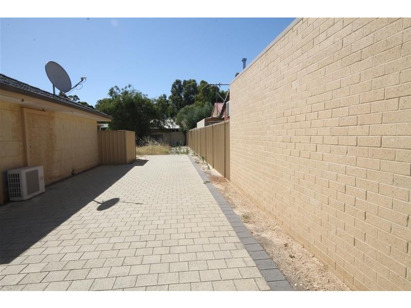 33a Bowden Place, Armadale WA 6112