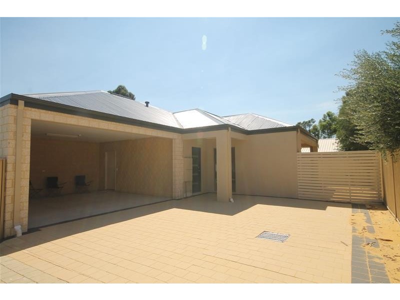 33a Bowden Place, Armadale WA 6112