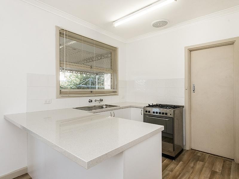 45 Galliers Avenue, Armadale WA 6112