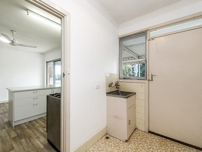 45 Galliers Avenue, Armadale WA 6112