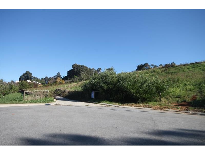 10 Zavatteri Rise, Roleystone WA 6111