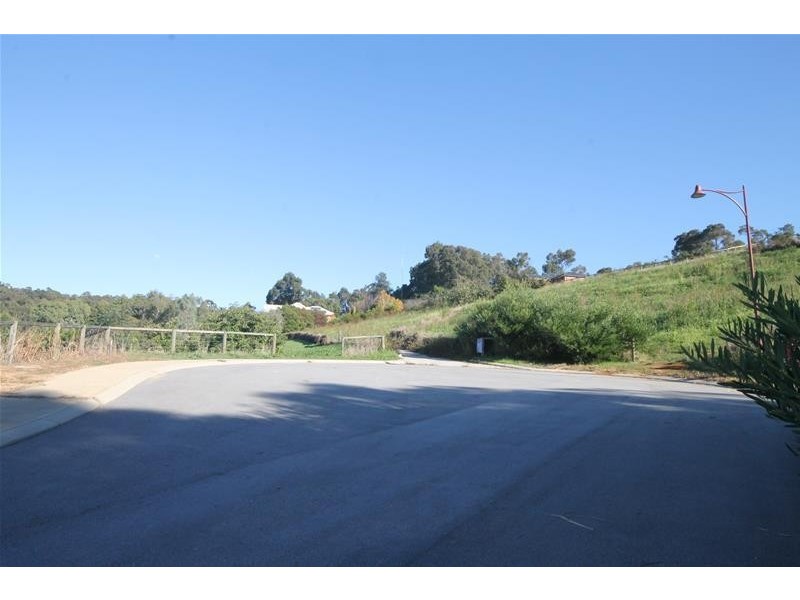 10 Zavatteri Rise, Roleystone WA 6111