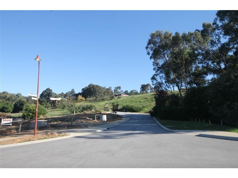 10 Zavatteri Rise, Roleystone WA 6111