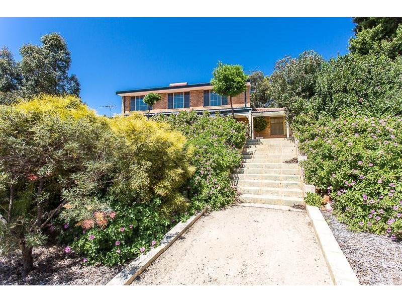 13 Rushton Terrace, Mount Nasura WA 6112