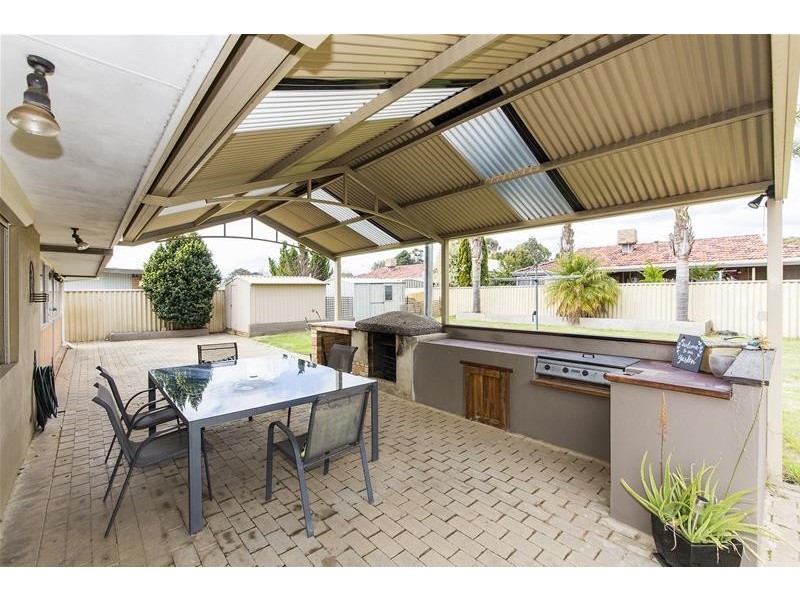 27 Cohuna Drive, Armadale WA 6112