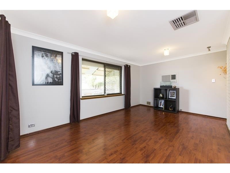 27 Cohuna Drive, Armadale WA 6112