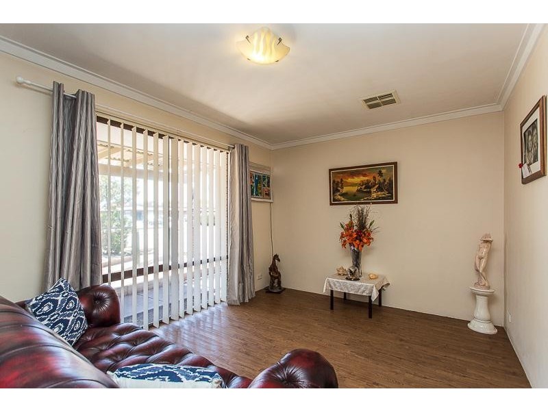 59 Ashburton Drive, Gosnells WA 6110