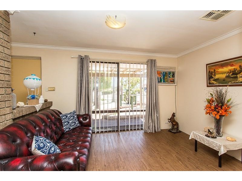 59 Ashburton Drive, Gosnells WA 6110