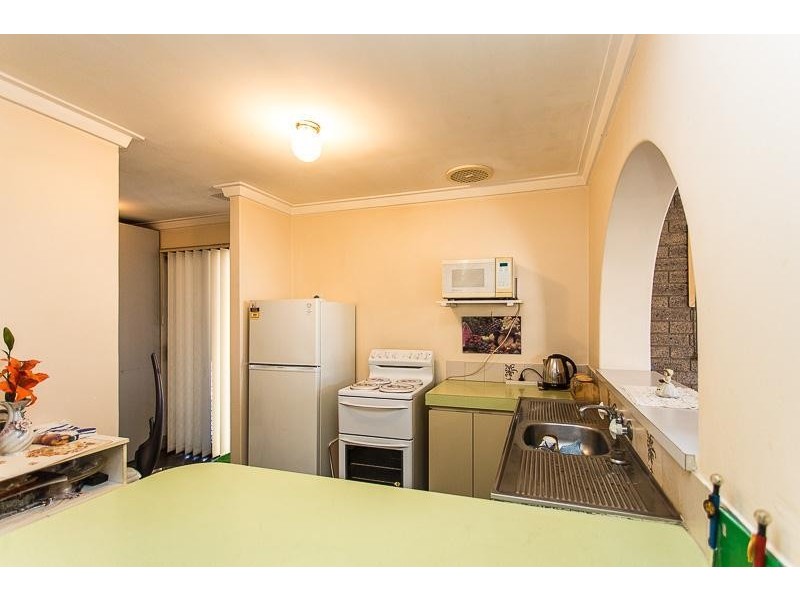 59 Ashburton Drive, Gosnells WA 6110