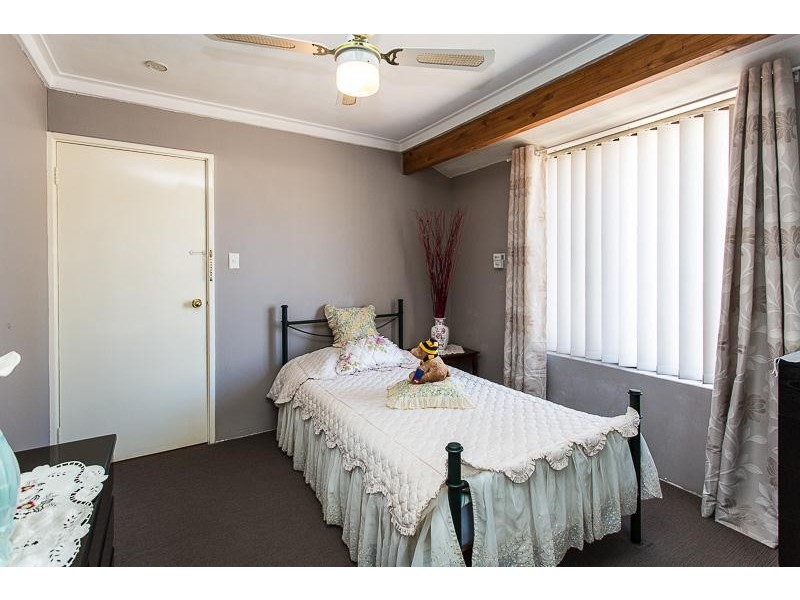 59 Ashburton Drive, Gosnells WA 6110