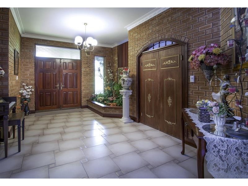 115 Carawatha Avenue, Mount Nasura WA 6112