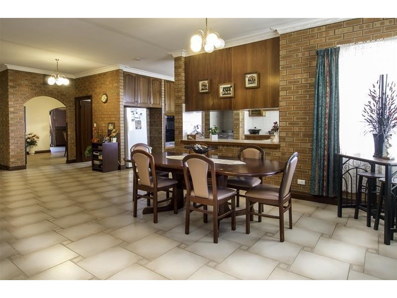 115 Carawatha Avenue, Mount Nasura WA 6112