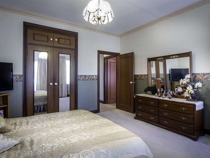 115 Carawatha Avenue, Mount Nasura WA 6112