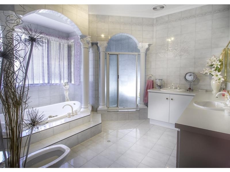 115 Carawatha Avenue, Mount Nasura WA 6112