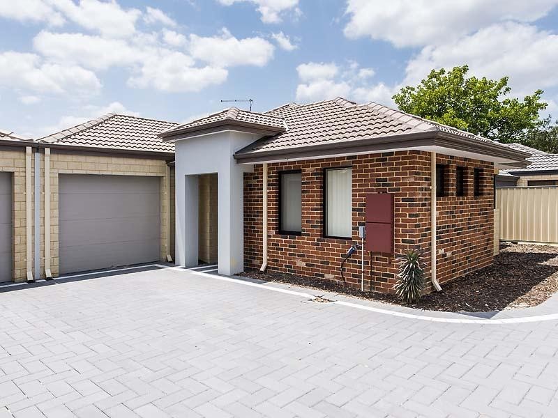 2/21 Friar Road, Armadale WA 6112