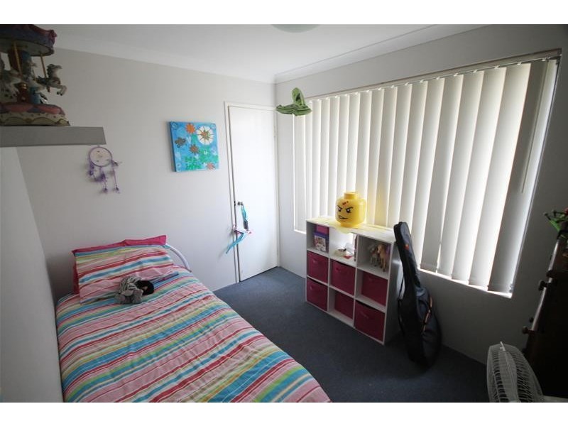 25 Edinburgh Road, Seville Grove WA 6112