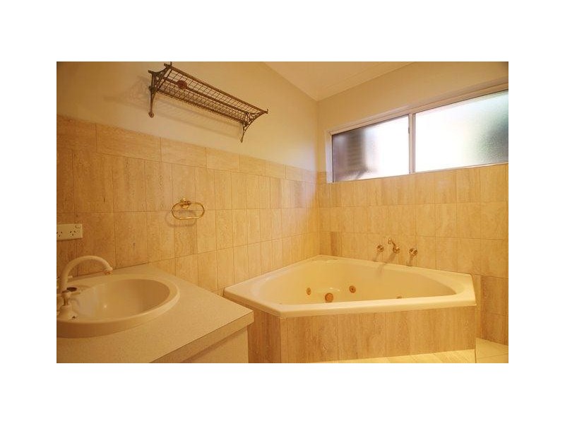 32 Wangoola Terrace, Mount Nasura WA 6112