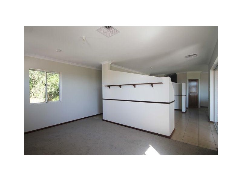 32 Wangoola Terrace, Mount Nasura WA 6112