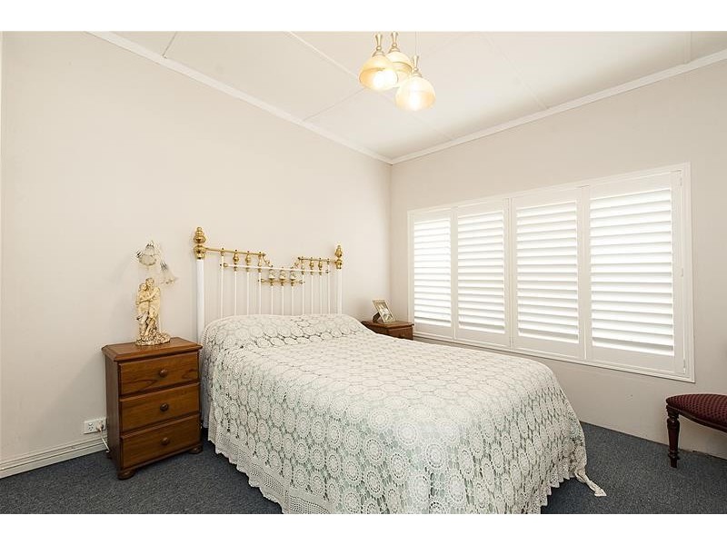 52 Brookton Highway, Kelmscott WA 6111