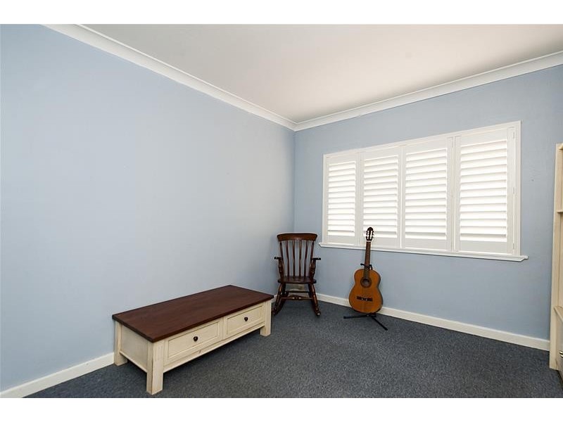 52 Brookton Highway, Kelmscott WA 6111