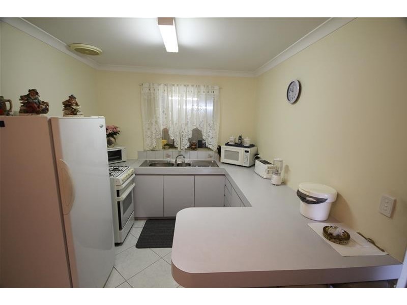 22 Emperor Close, Seville Grove WA 6112