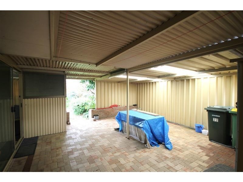22 Emperor Close, Seville Grove WA 6112