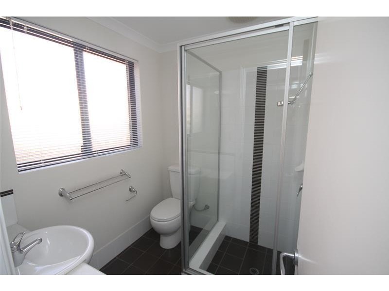 6/37 Sixth Road, Armadale WA 6112