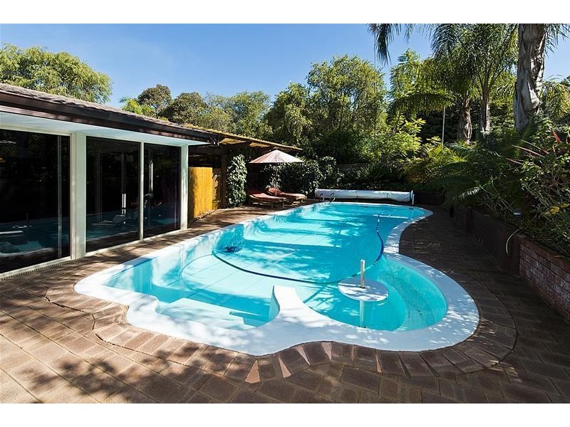 38 Hall Road, Roleystone WA 6111