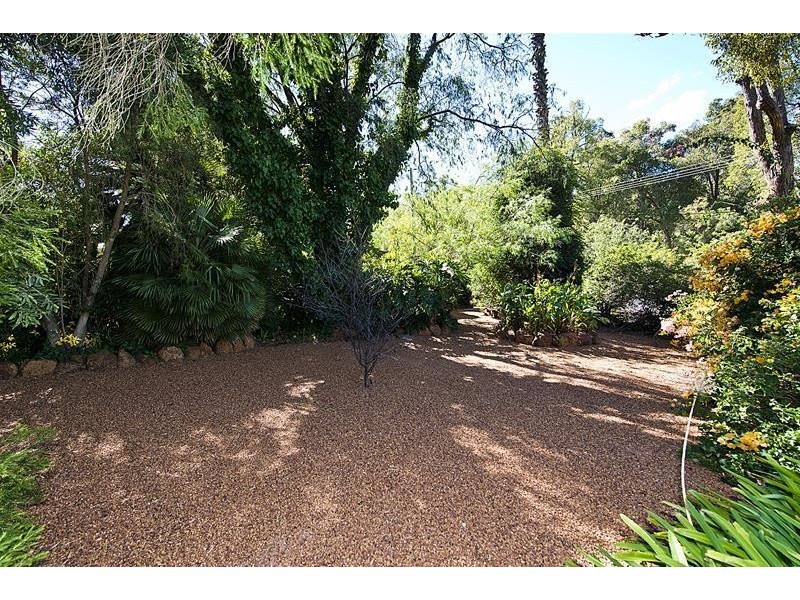 38 Hall Road, Roleystone WA 6111