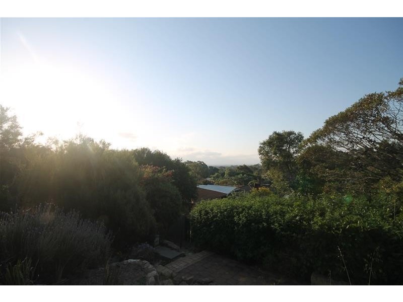 46 Amethyst Crescent, Mount Richon WA 6112