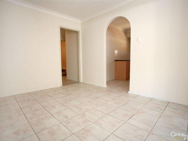 8 Woburn Way, Kelmscott WA 6111