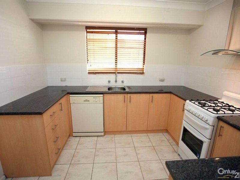 8 Woburn Way, Kelmscott WA 6111