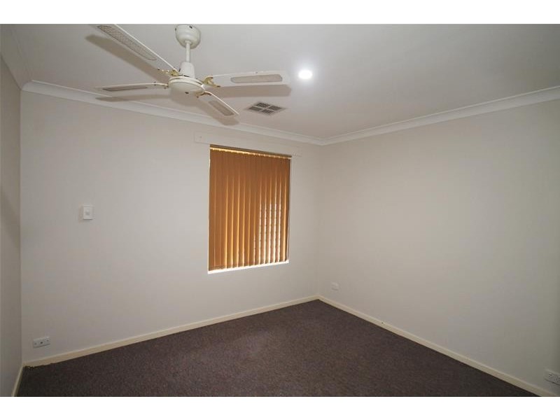 35 Wilcannia Way, Armadale WA 6112