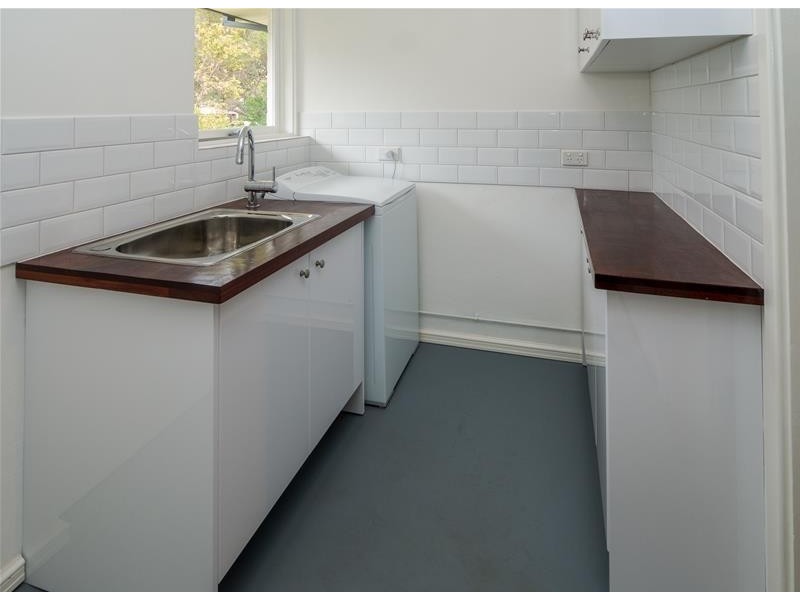 7 Ellen Street, Mount Nasura WA 6112