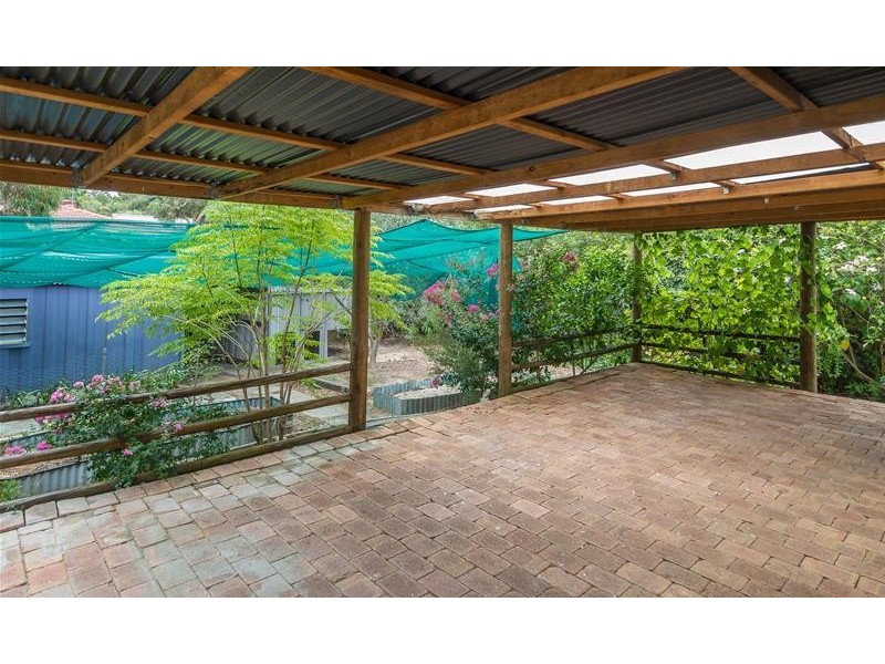 7 Ellen Street, Mount Nasura WA 6112