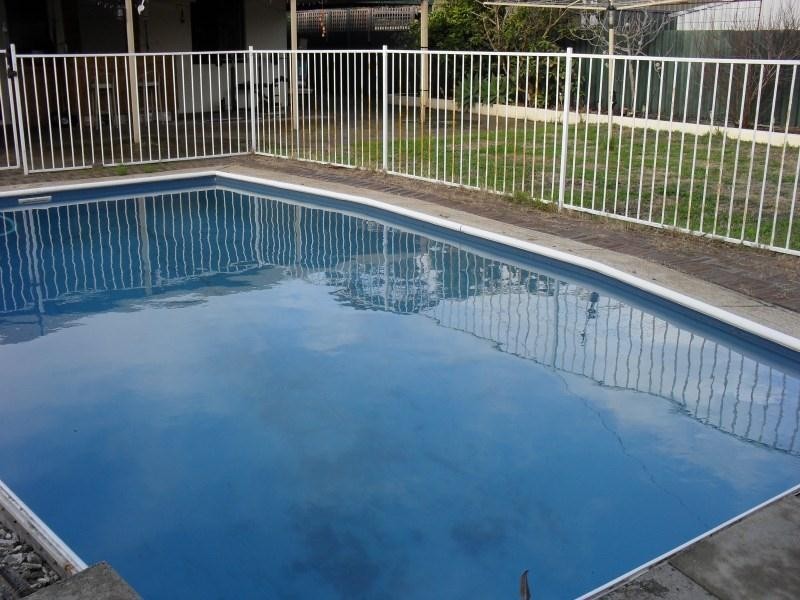 4 Mallard Street, Thornlie WA 6108